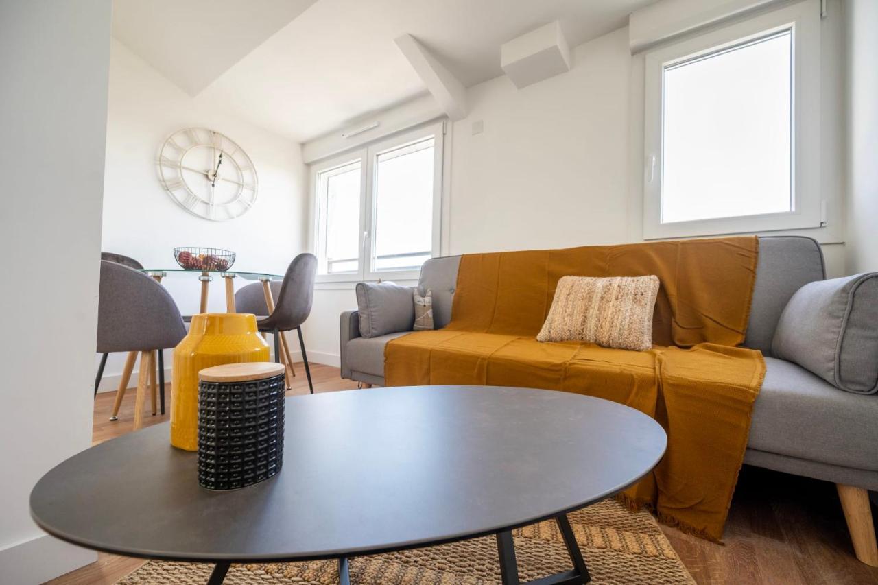 Le Poulorio 12 - T2 - Proche Gare - Dernier Etage By Locly Appartement Lorient Buitenkant foto