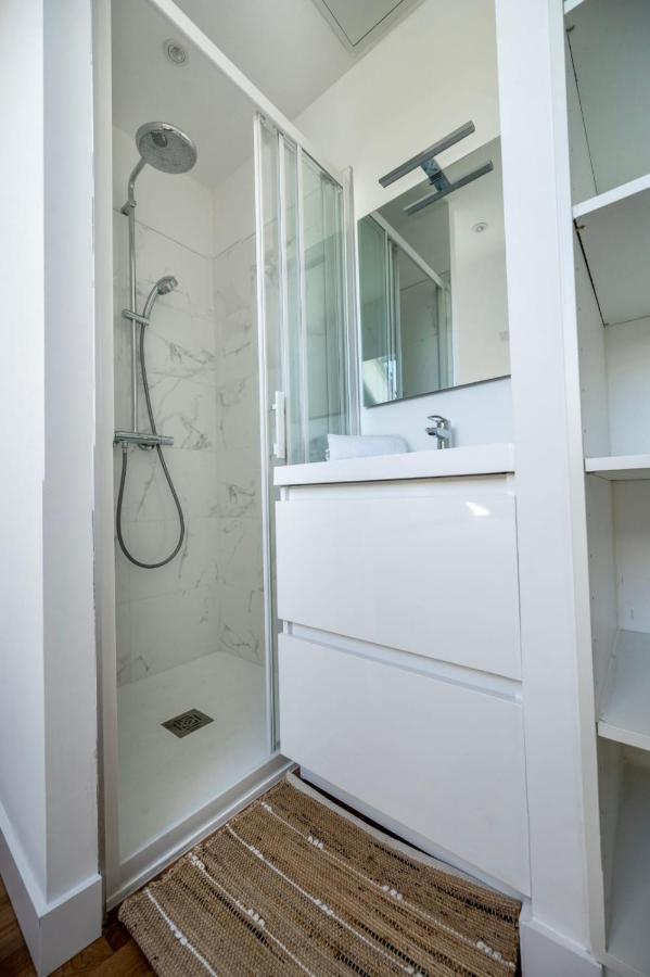 Le Poulorio 12 - T2 - Proche Gare - Dernier Etage By Locly Appartement Lorient Buitenkant foto