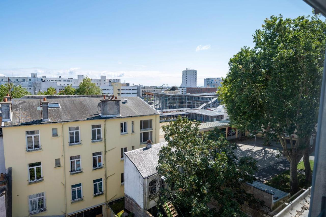 Le Poulorio 12 - T2 - Proche Gare - Dernier Etage By Locly Appartement Lorient Buitenkant foto